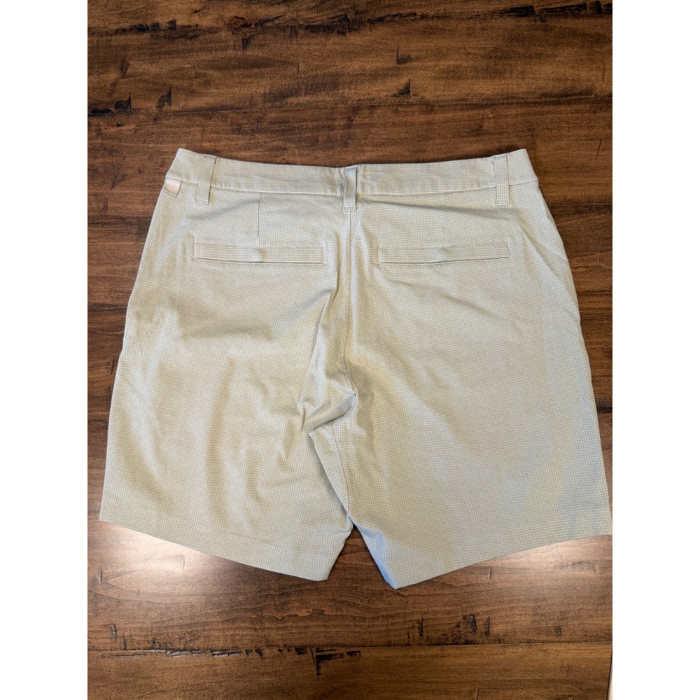 Lululemon Commission Golf Shorts Mens 31 Khaki Grid Pattern 7 Inch Inseam